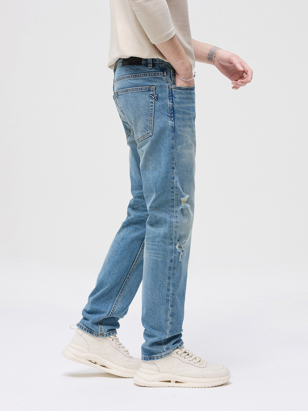 Model side view